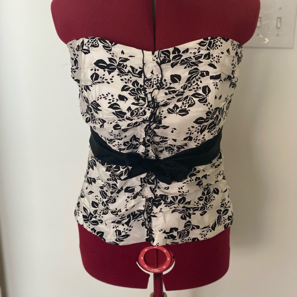 White House Black Market - Corset Style Top